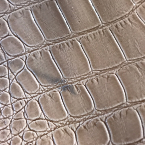 - Rosetti bone color purse - Picture 6 of 6